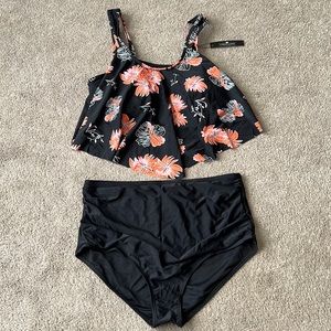 NWT Floral Tankini